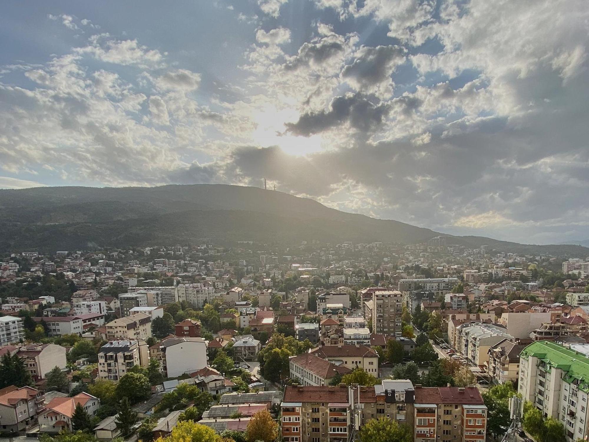Stylish Studio, Skopje Centre - Private Parking - Panoramic Views Eksteriør billede